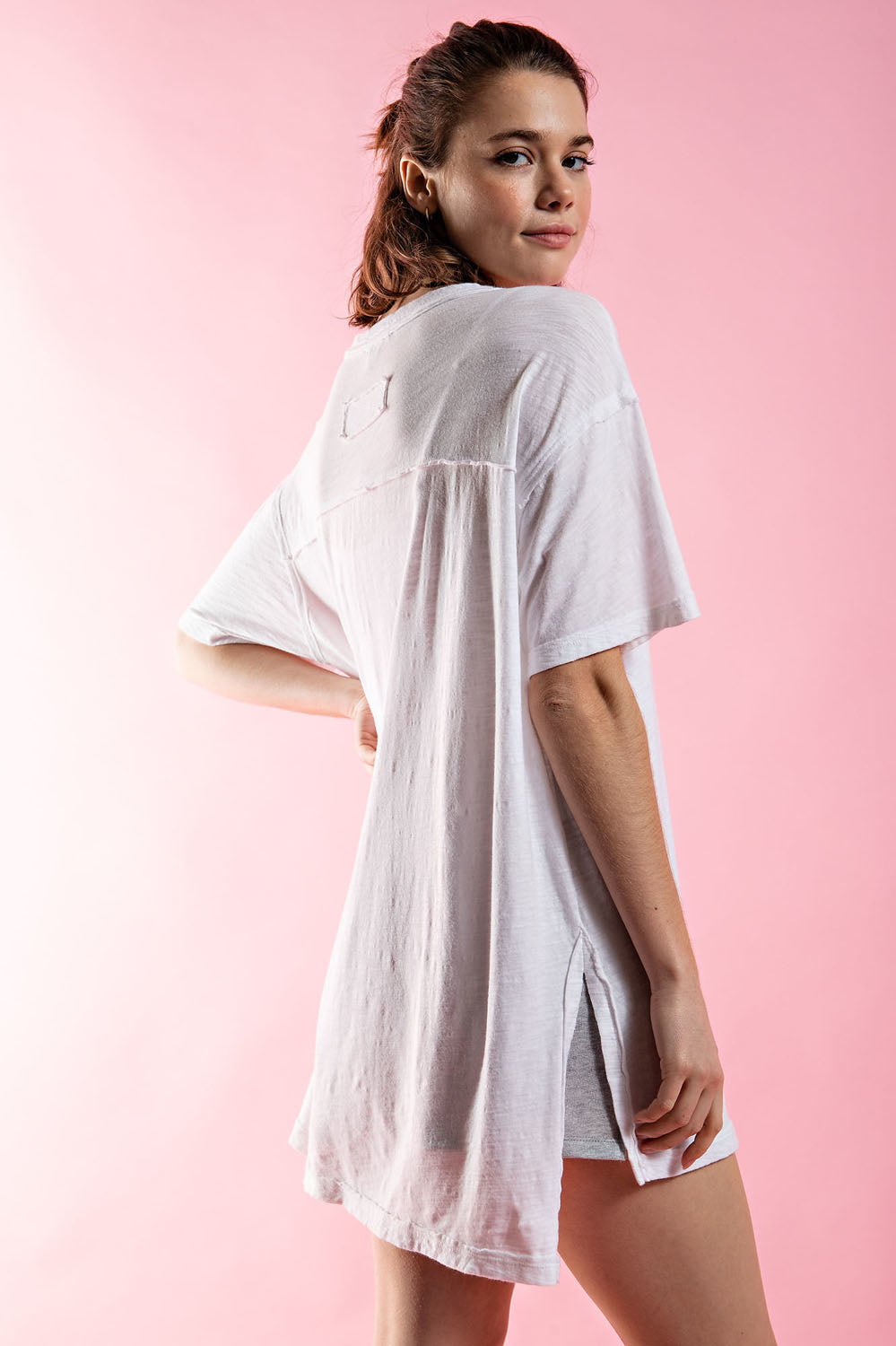 MINERAL WASHED SHORT SLEEVE TOP WITH SIDE SLIT