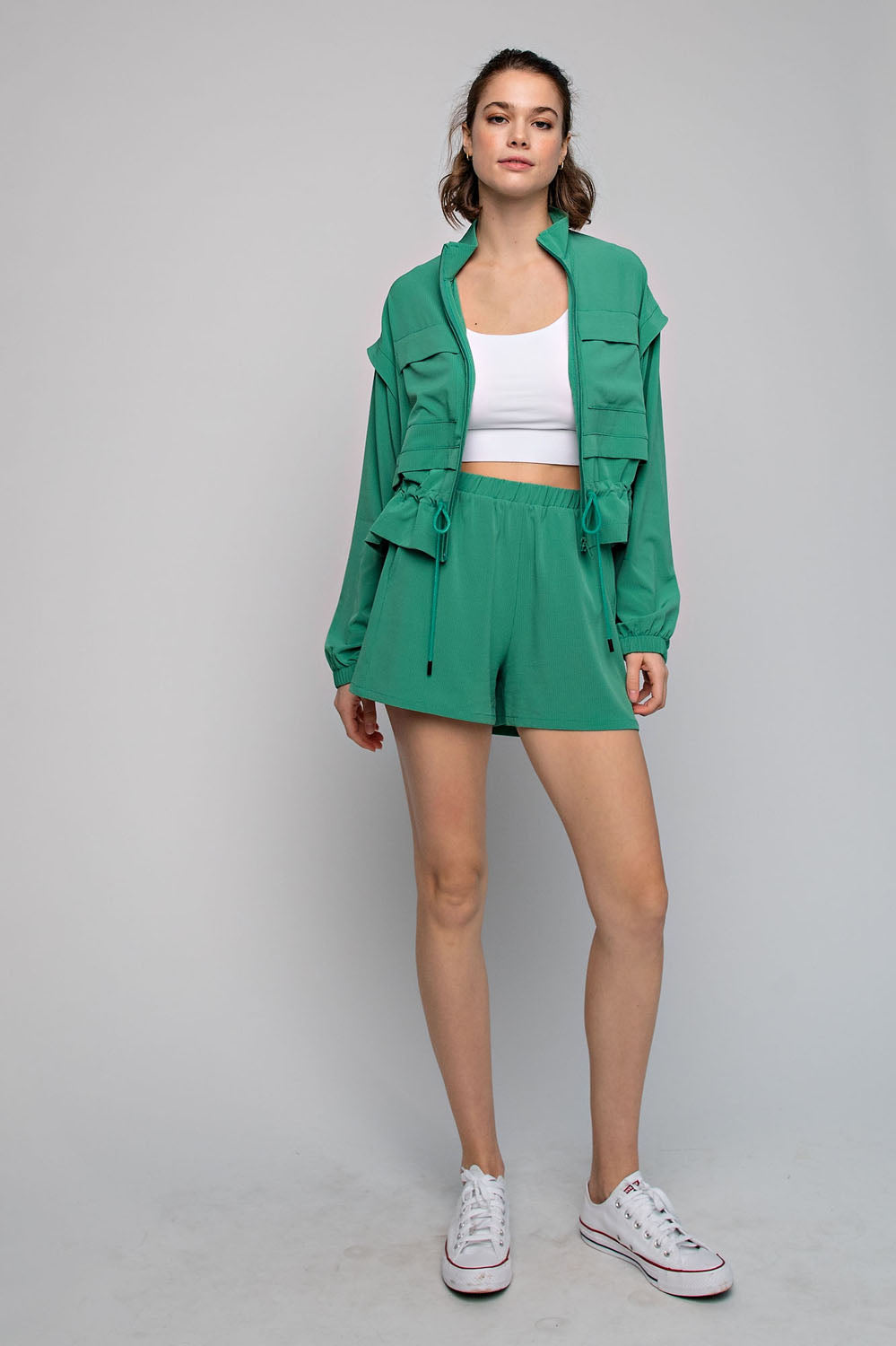 CRINKLE WOVEN CROPPED JACKET